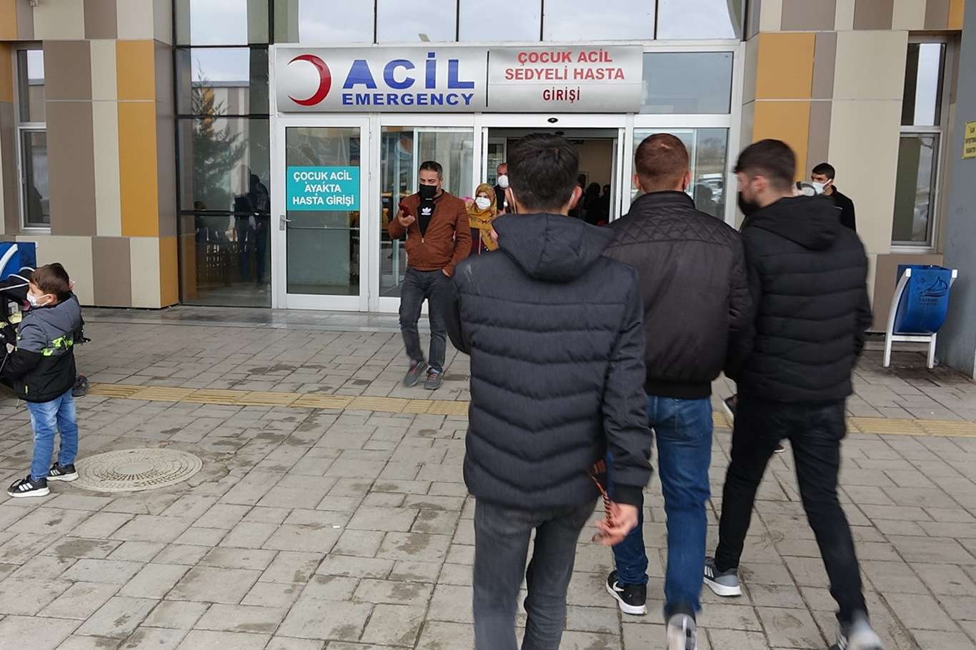 Doktorların iş bırakma eylemi sağlık hizmetlerini aksattı Doktorların iş bırakma eylemi sağlık hizmetlerini aksattı